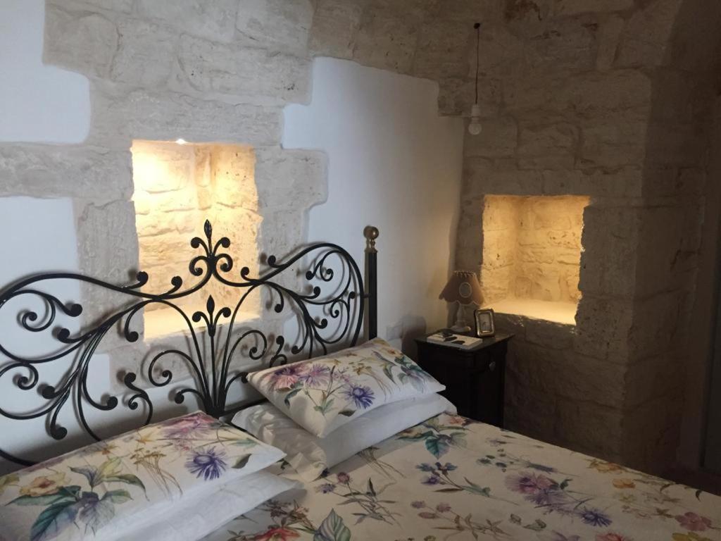 Trullo Masso Antico Villa อัลเบโรเบลโล ภายนอก รูปภาพ